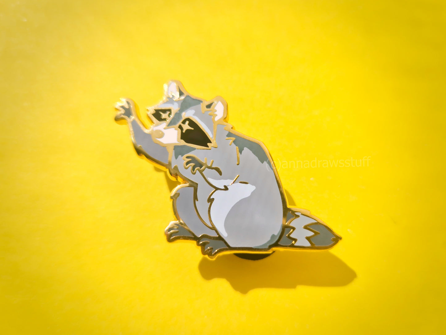 Grabby Raccoon - Hard Enamel Pin - Extrashvaganza