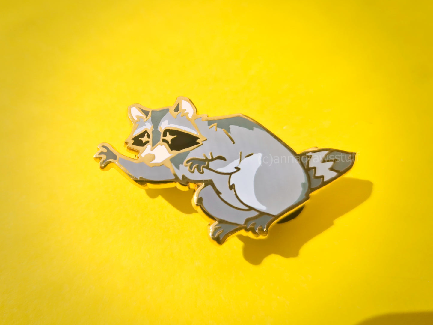 Grabby Raccoon - Hard Enamel Pin - Extrashvaganza