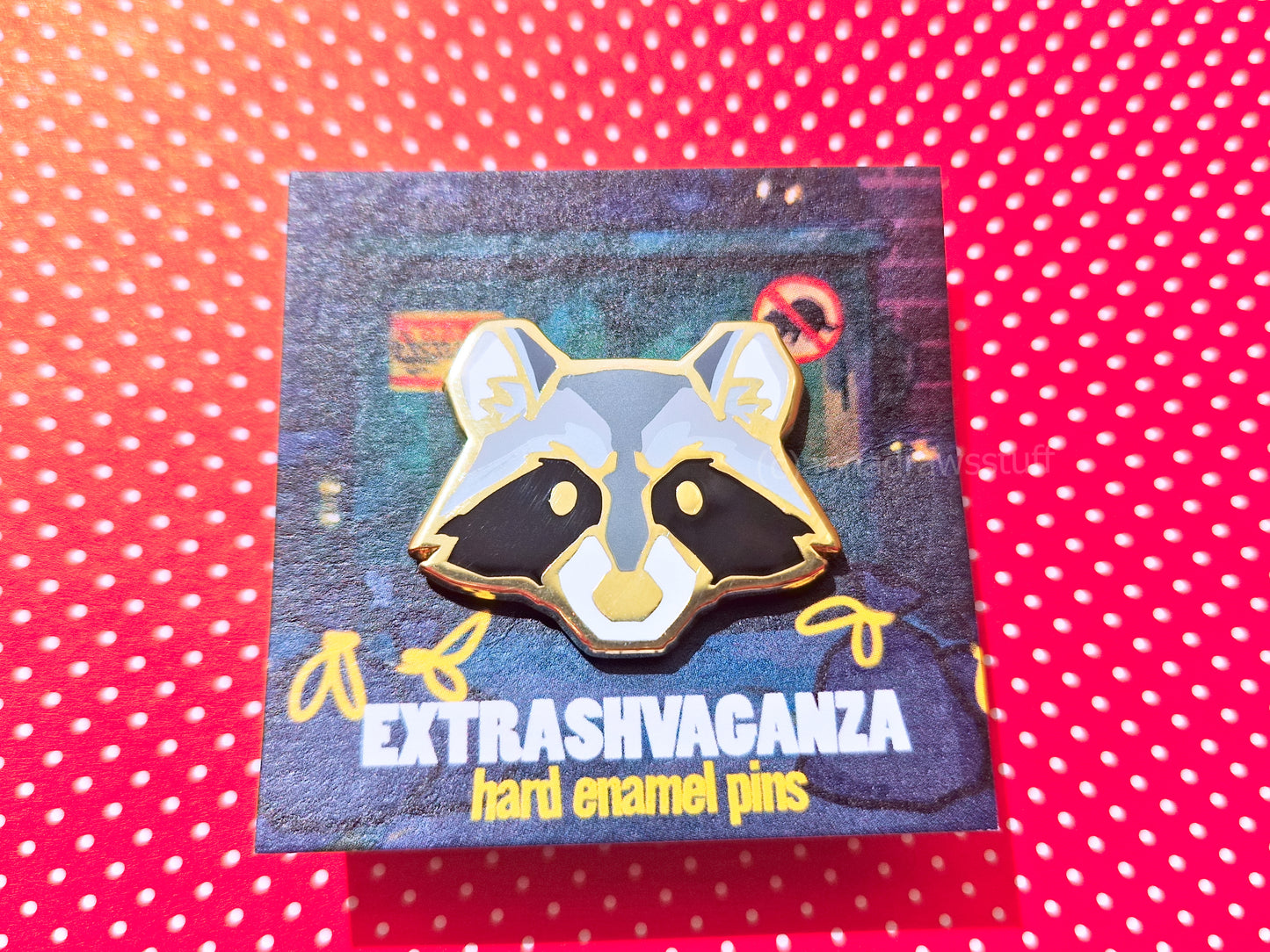 Raccoon Head  - Hard Enamel Pin - Extrashvaganza